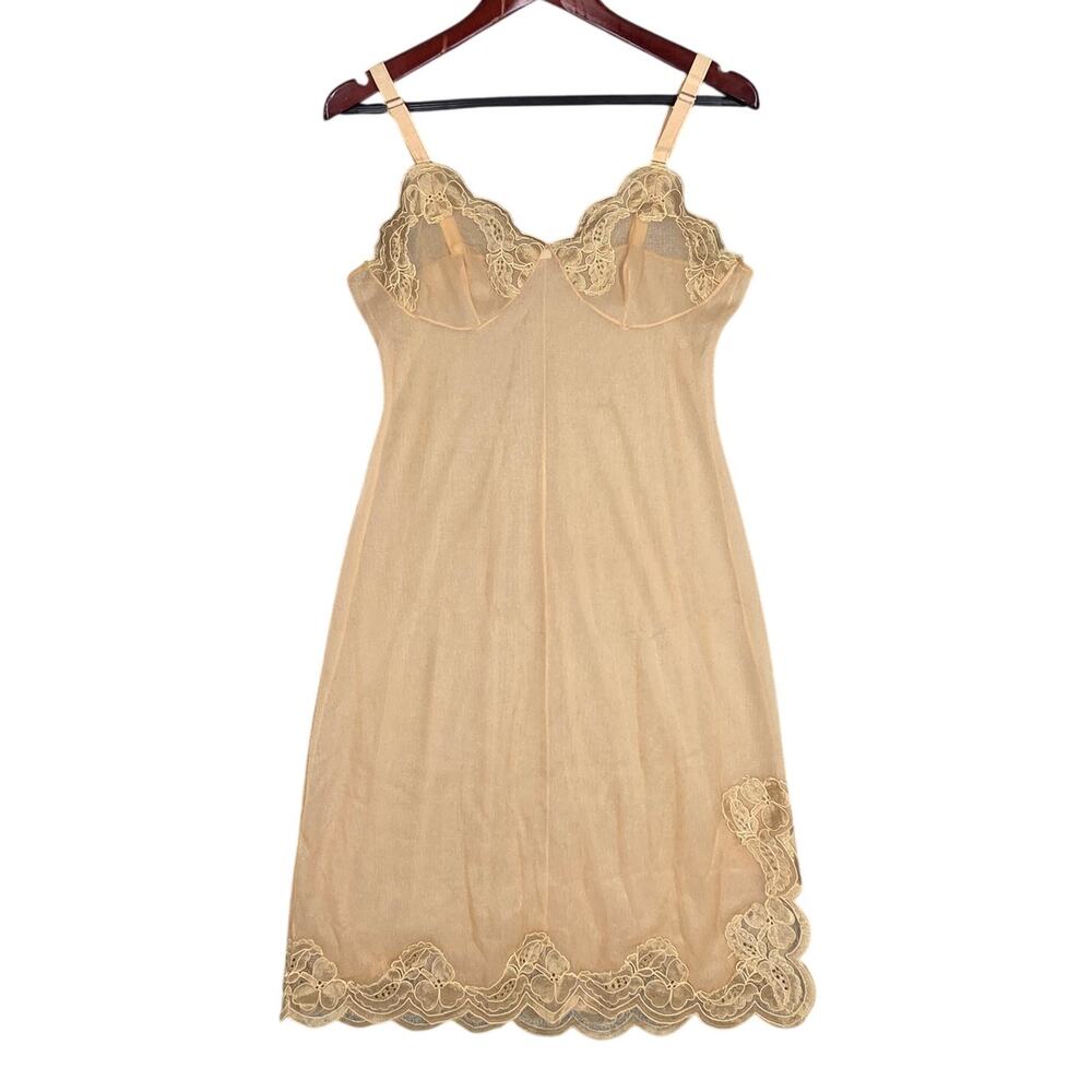 MOVIE STAR VINTAGE 60'S NYLON TRICOT LACE SLIP – SIZE 14 – SHEER SHIMMER BEIGE